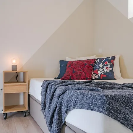 Urban Cozy Apartment